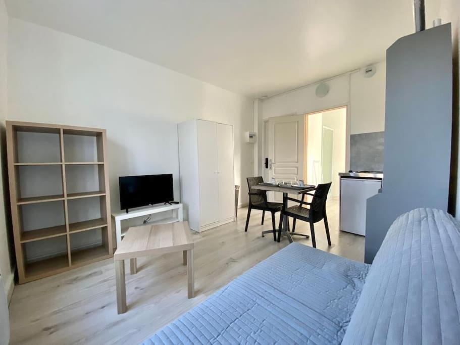 105 Studio Immeuble Perseverance Conflans-en-Jarnisy ภายนอก รูปภาพ